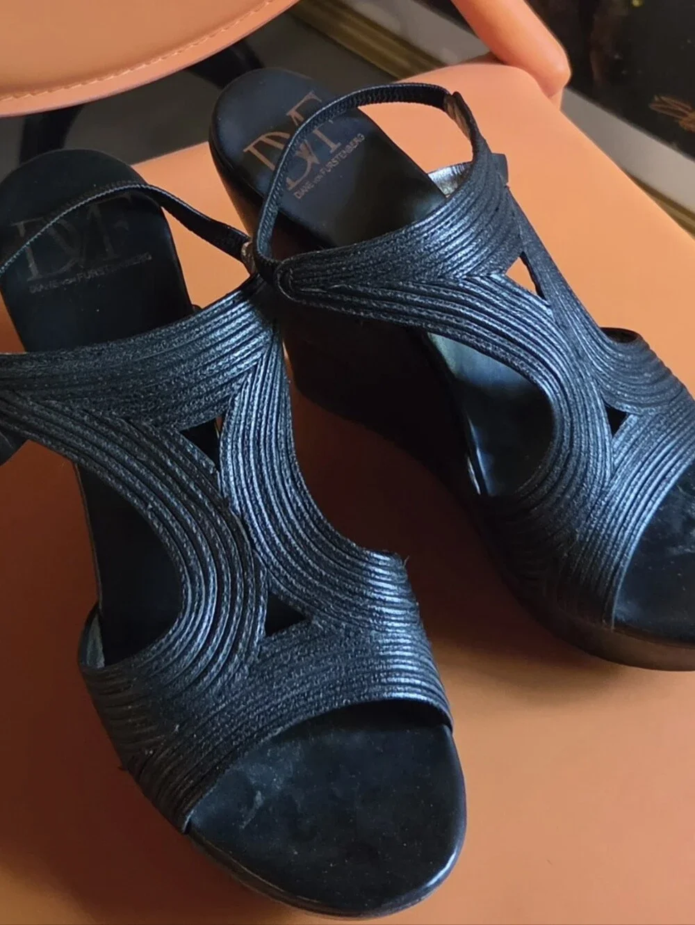 DIANE VON FURSTENBERG Black Leather Wedge Sandals Women US 7.5